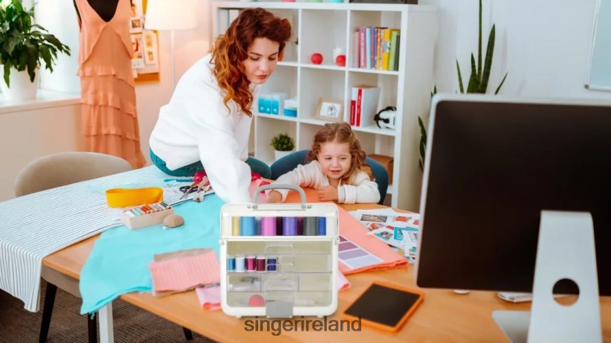 Accessories SINGER Sew-It-Goes 224 Piece Sewing & Craft Storage Kit with Classic Colors 08666F95